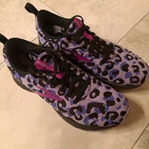 Brooks Women Leopard Print/purple Revel 5
